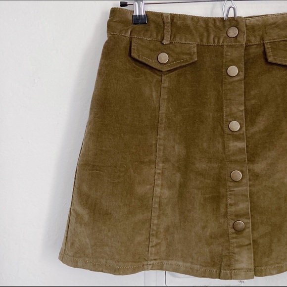 Vintage inspired corduroy mini skirt - Picture 2 of 8